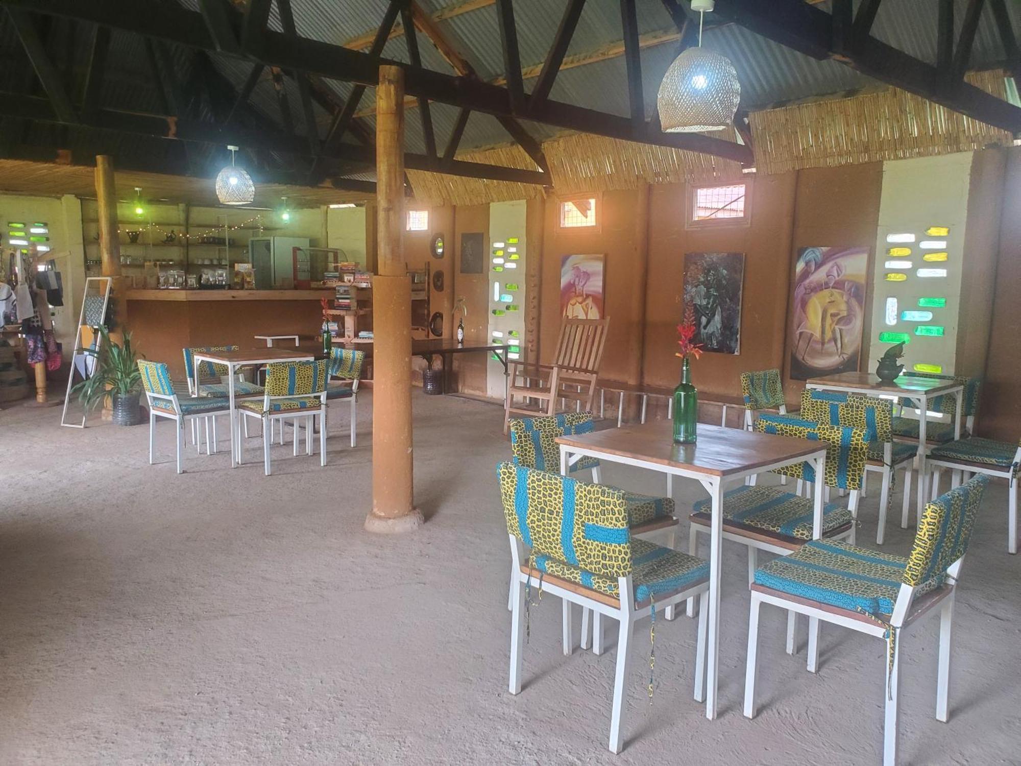 Gaia Eco Hub Bnb Fort Portal Exterior foto